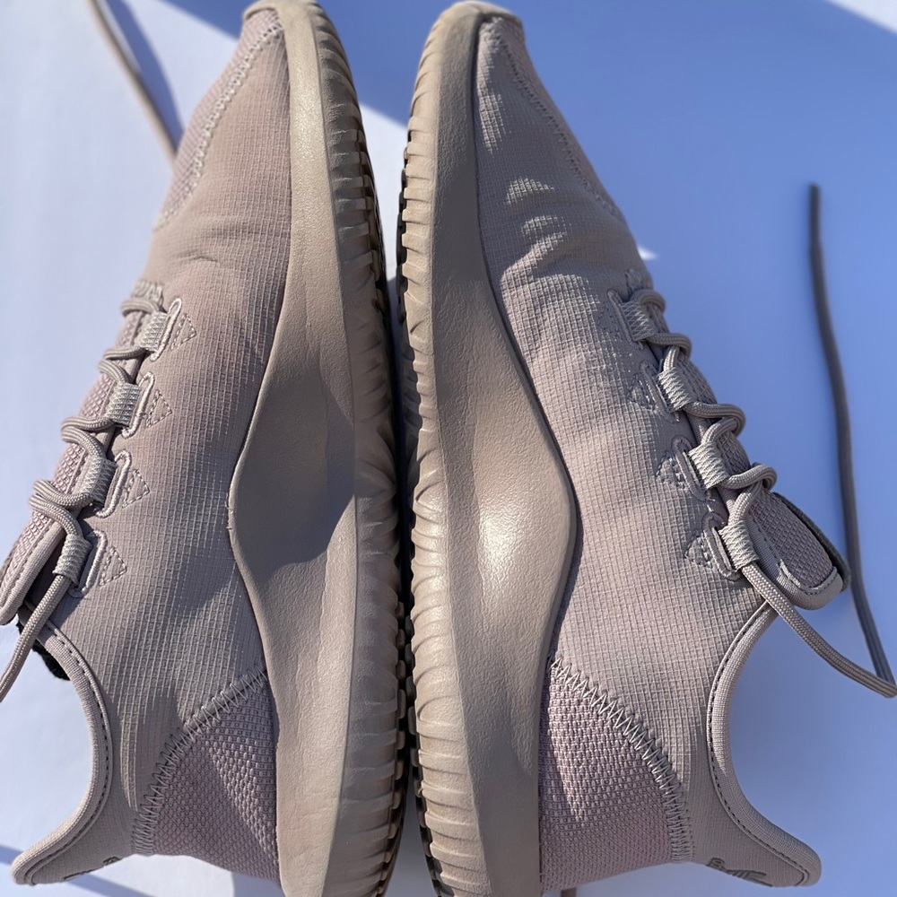 Adidas sneakers - Picture 5 of 7